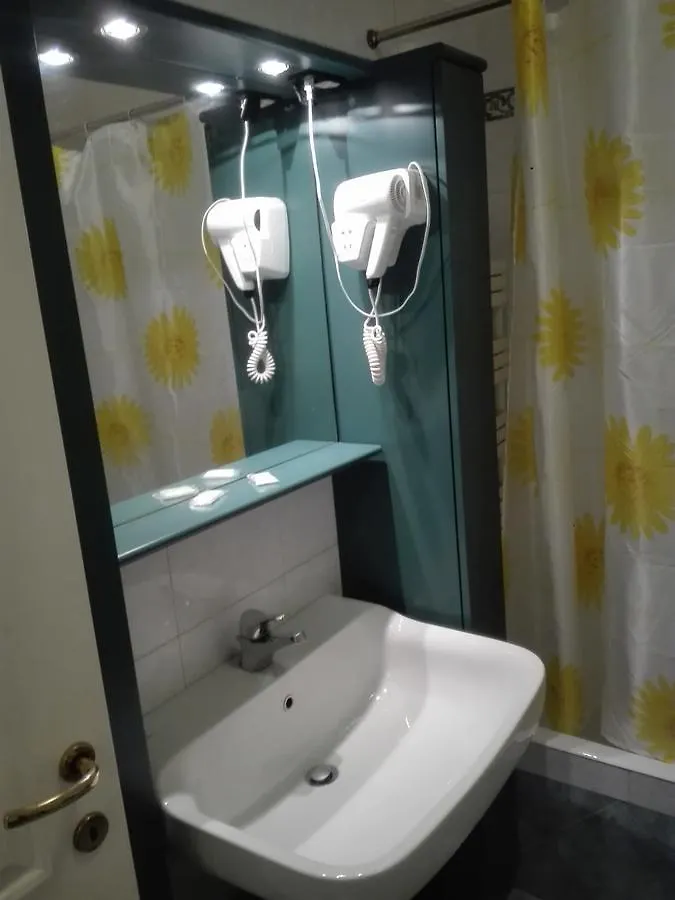 Bergamo City Apartments 0*,