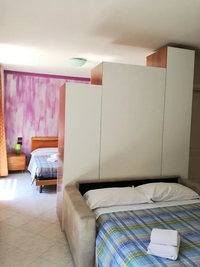 Bergamo City Apartments 0*,
